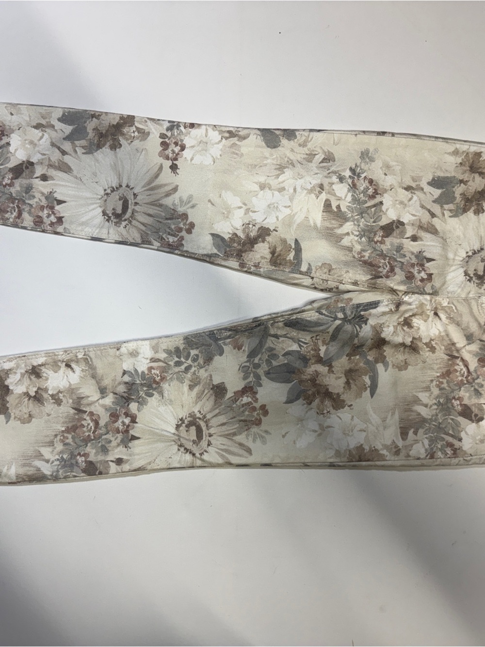 Floral Skinny Women’s Jeans in Cream and Taupe
